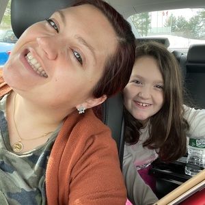 Meet your Posher, Lyndsay